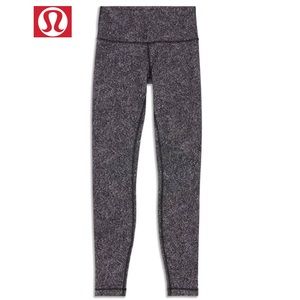 Lulu Lemon Gray Speckled Leggings - size 2 (full length)